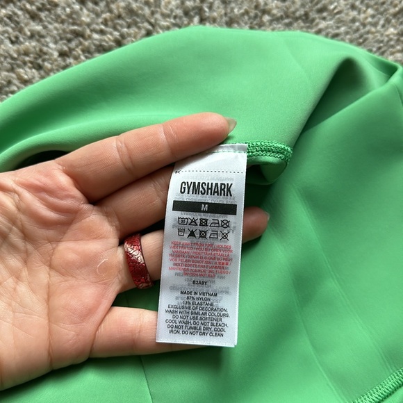 BRAND NEW NEVER WARN GYM SHARK SIZE M LEGGINGS - Picture 5 of 5